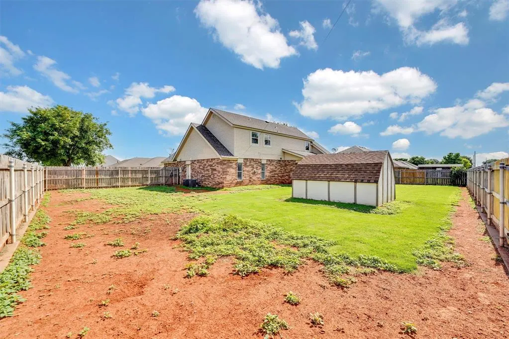 Photo 40 — 320 Elkview Drive, Elk City, OK 73644