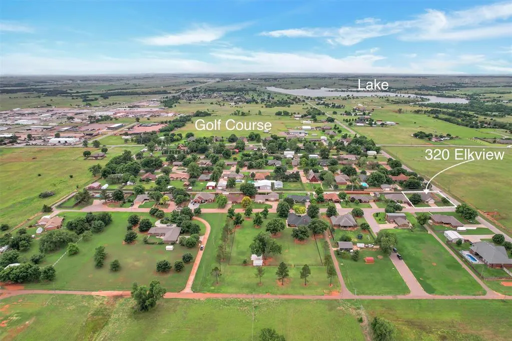 Photo 44 — 320 Elkview Drive, Elk City, OK 73644