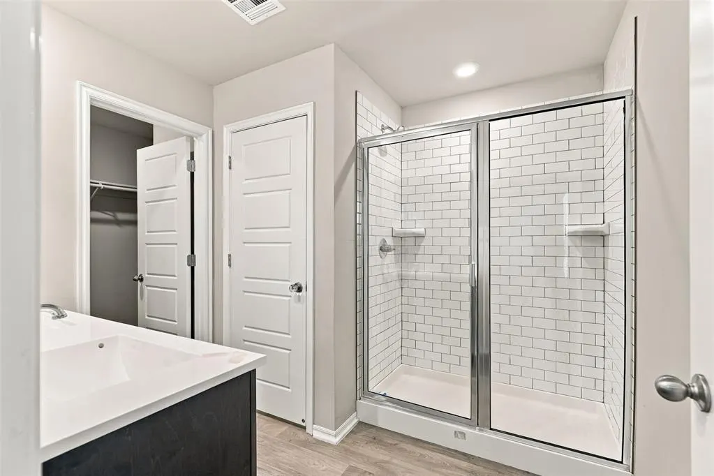 Photo 16 — 2425 Sunshine Lane, Yukon, OK 73099