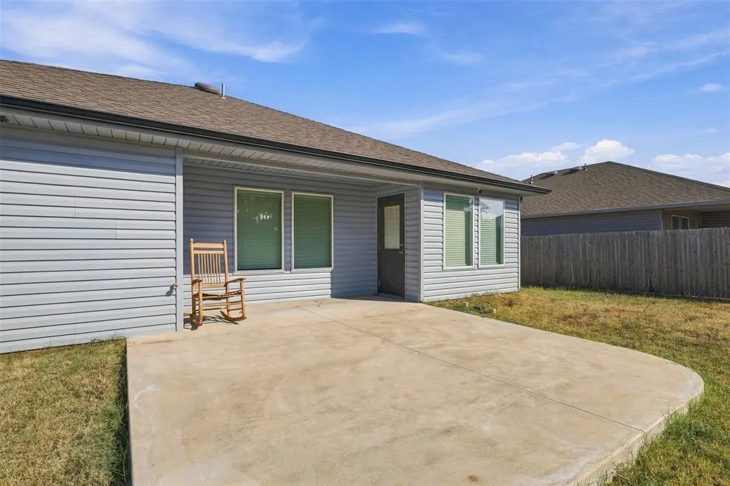 Photo 28 — 2425 Sunshine Lane, Yukon, OK 73099