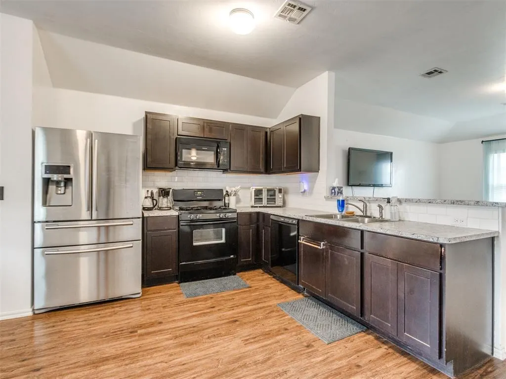 Photo 11 — 1413 Gypsum Place, Noble, OK 73068