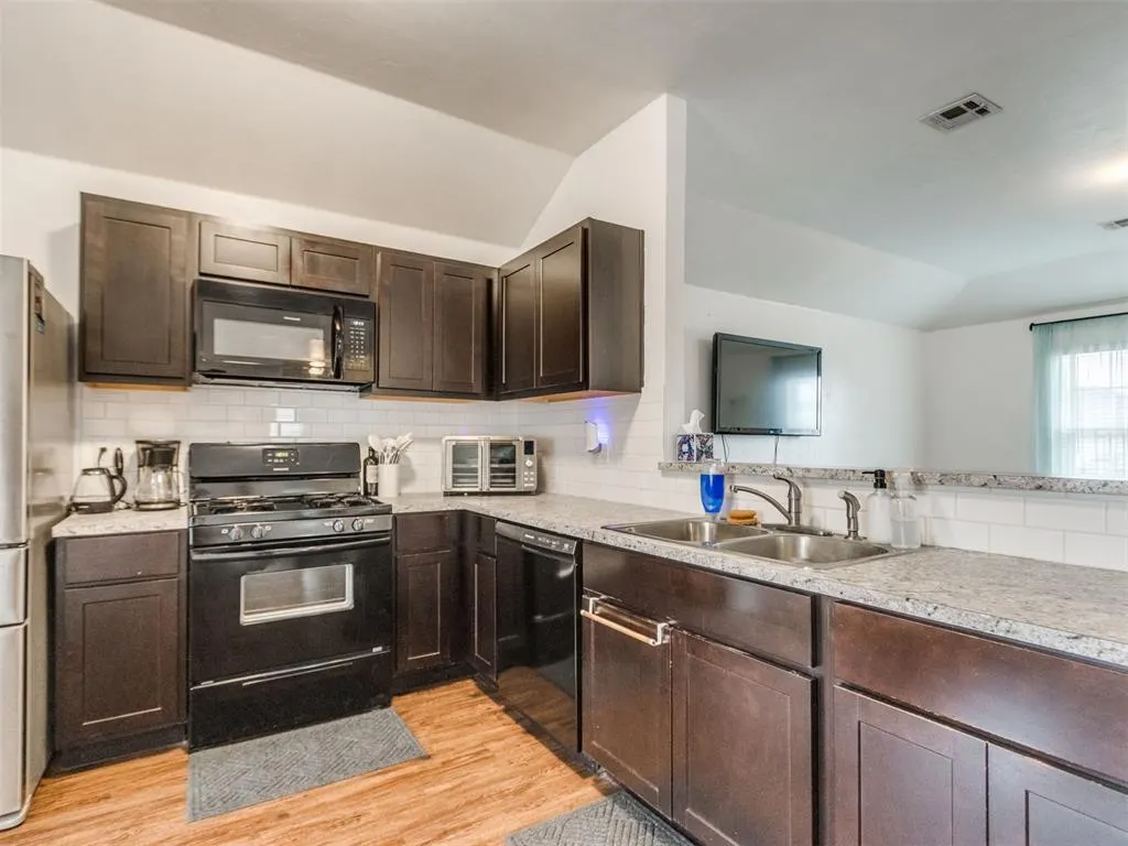 Photo 12 — 1413 Gypsum Place, Noble, OK 73068