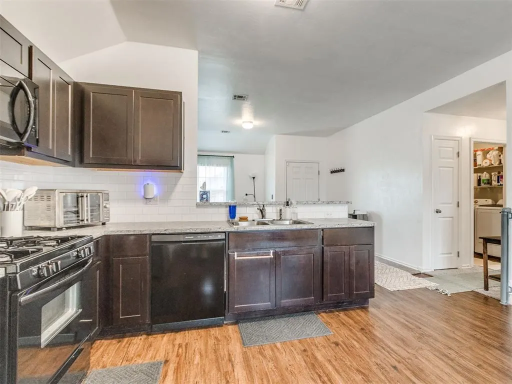 Photo 14 — 1413 Gypsum Place, Noble, OK 73068
