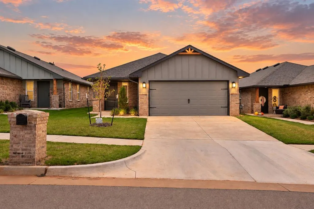 Front exterior — 3008 NW 196th Place, Edmond, OK 73012