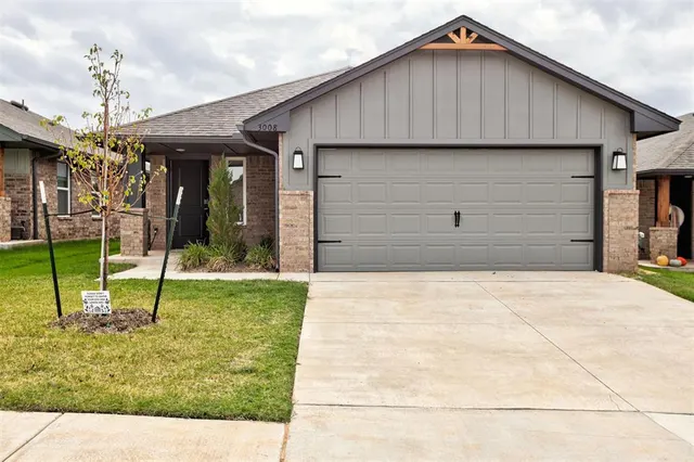 Photo 2 — 3008 NW 196th Place, Edmond, OK 73012