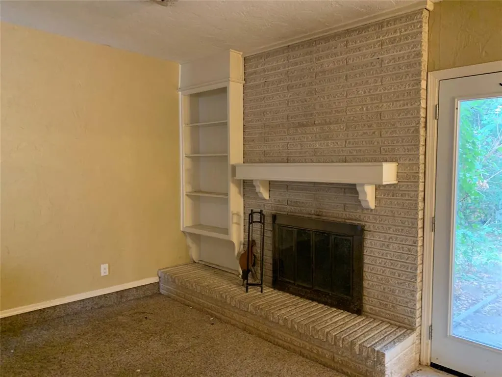 Photo 4 — 320 S Ranchwood Mannor Drive, Oklahoma City, OK 73139