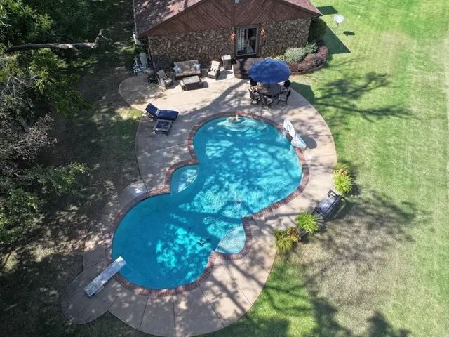 Photo 3 — 1414 E Wilshire Boulevard, Oklahoma City, OK 73111