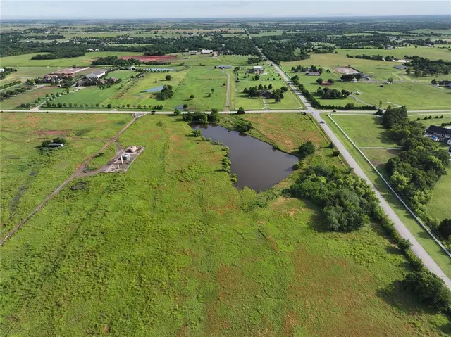 Photo 3 — NW 220th Street, Edmond, OK 73012