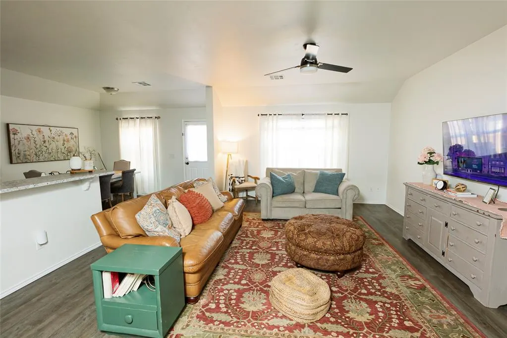 Photo 4 — 609 Audrey Drive, Tuttle, OK 73089