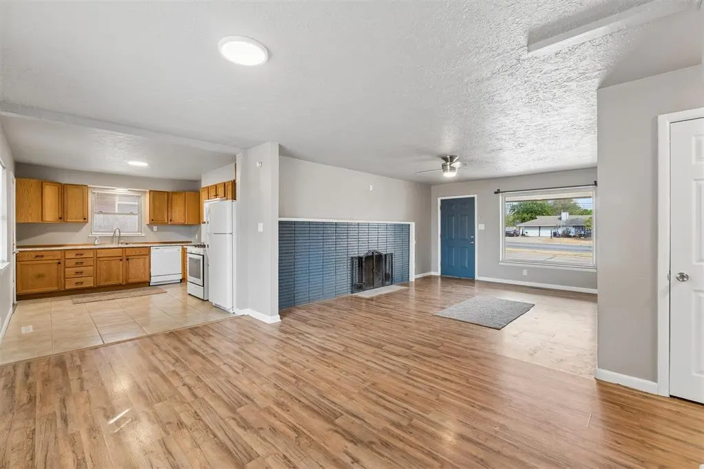 Front exterior — 120 E Morningside Drive, Midwest City, OK 73110