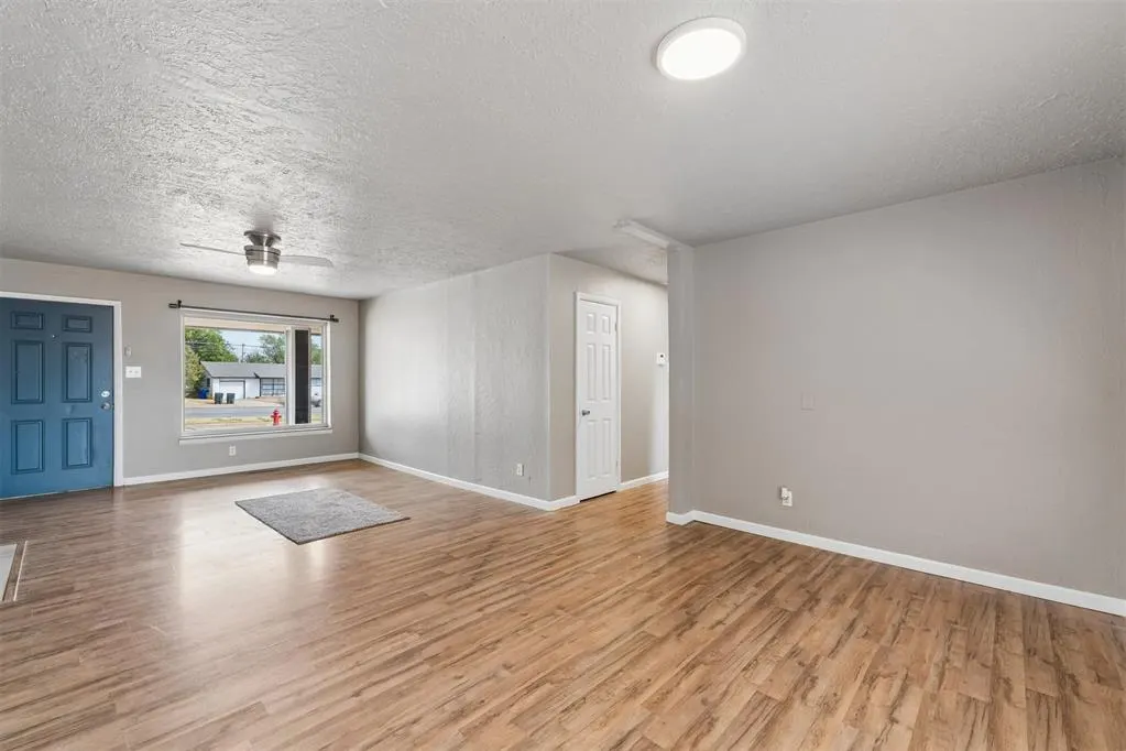 Photo 13 — 120 E Morningside Drive, Midwest City, OK 73110