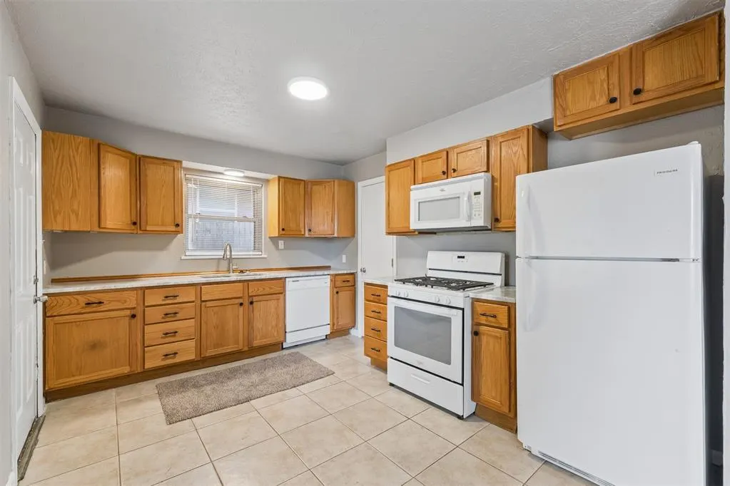 Photo 14 — 120 E Morningside Drive, Midwest City, OK 73110