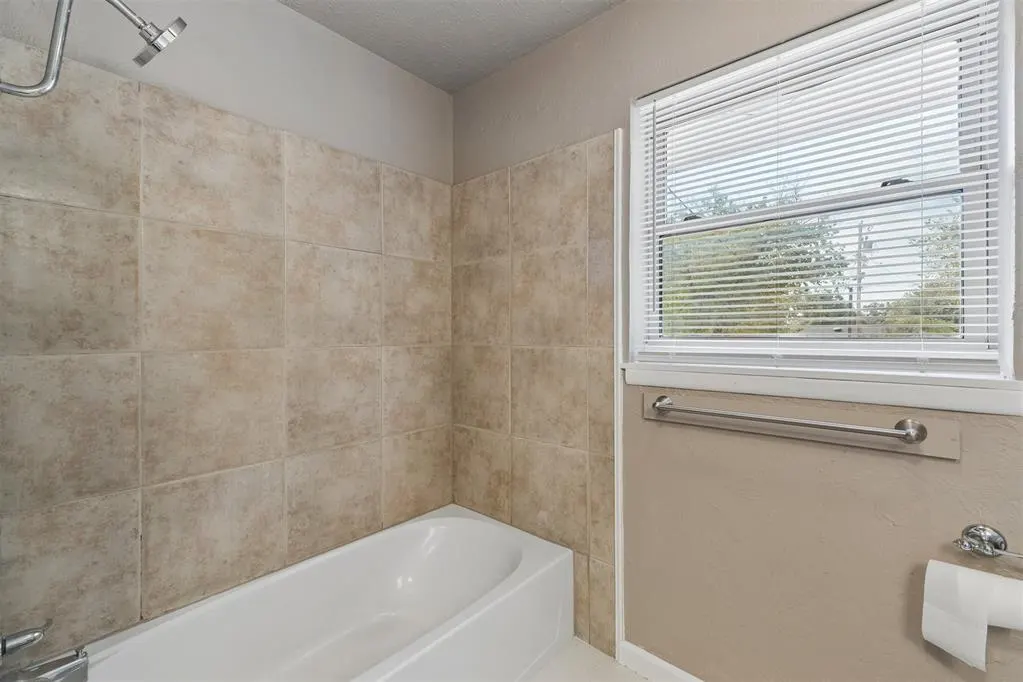 Photo 24 — 120 E Morningside Drive, Midwest City, OK 73110