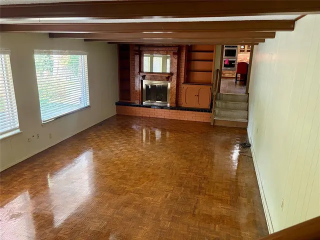 Photo 3 — 133 S Brentwood Drive, Oklahoma City, OK 73139
