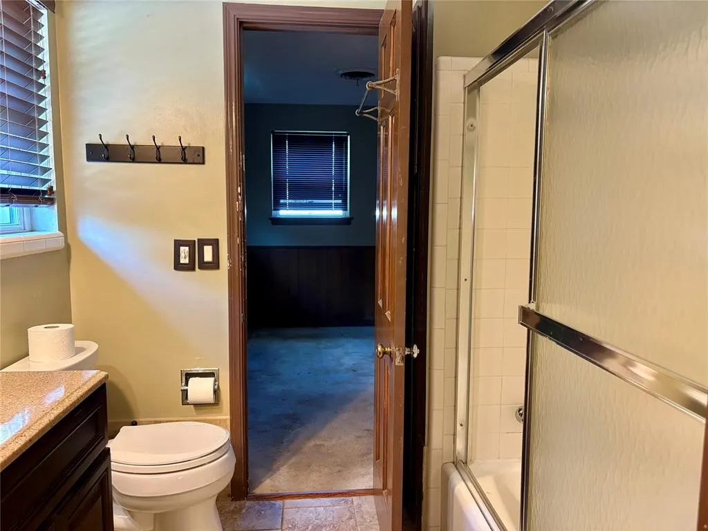 Photo 14 — 133 S Brentwood Drive, Oklahoma City, OK 73139