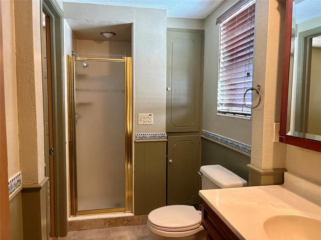 Photo 19 — 133 S Brentwood Drive, Oklahoma City, OK 73139