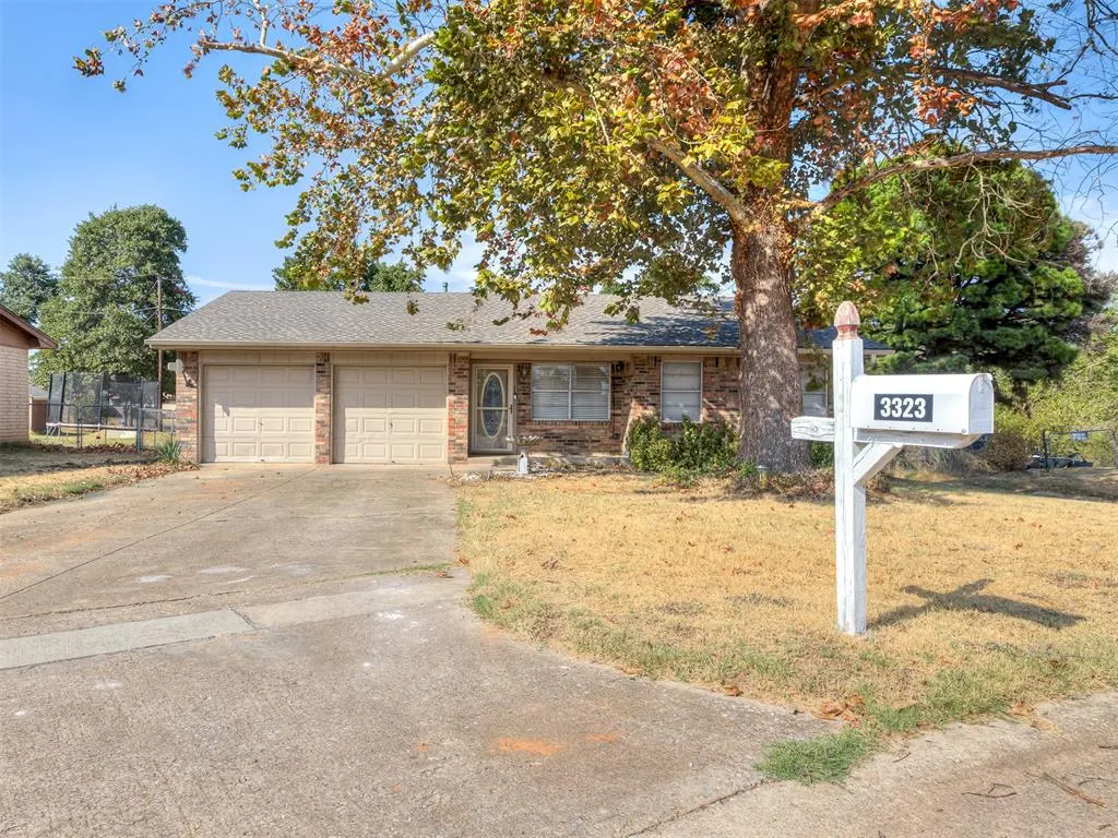 Front exterior — 3323 Cox Circle, Choctaw, OK 73020