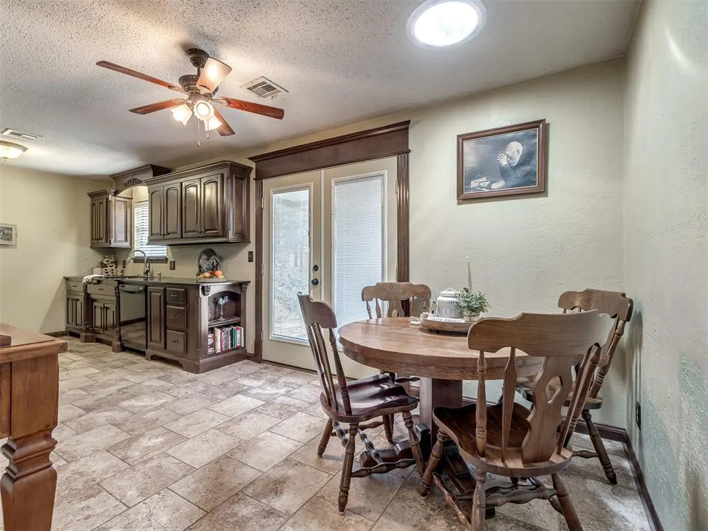 Photo 12 — 3323 Cox Circle, Choctaw, OK 73020