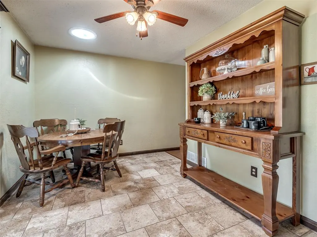 Photo 14 — 3323 Cox Circle, Choctaw, OK 73020
