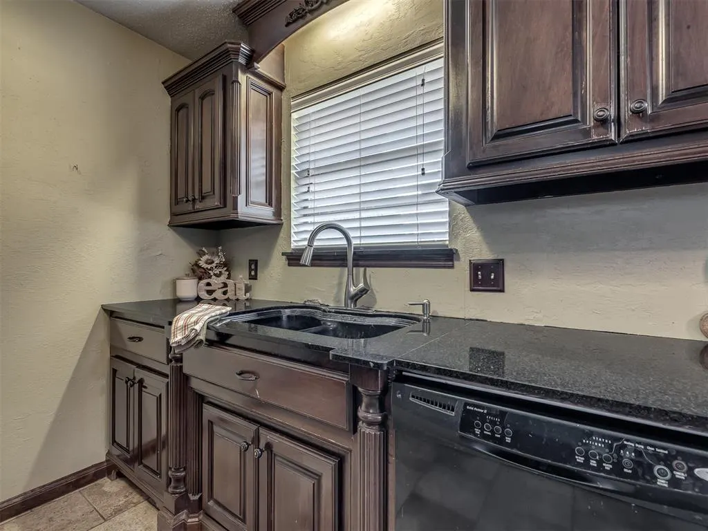 Photo 17 — 3323 Cox Circle, Choctaw, OK 73020