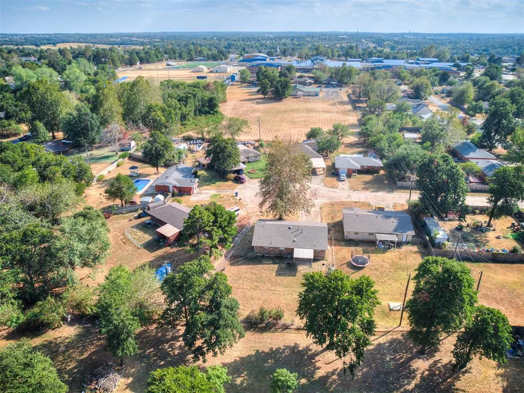 Photo 48 — 3323 Cox Circle, Choctaw, OK 73020