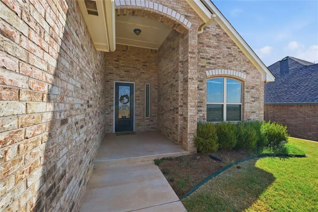 Photo 3 — 9316 SW 40th Street, Oklahoma City, OK 73179