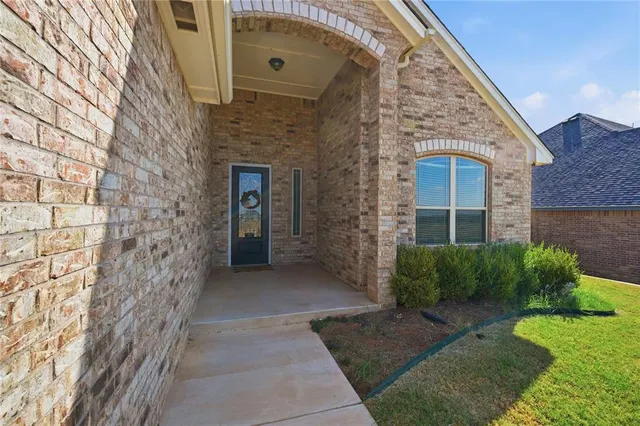 Photo 3 — 9316 SW 40th Street, Oklahoma City, OK 73179