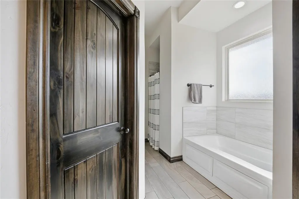 Photo 10 — 9316 SW 40th Street, Oklahoma City, OK 73179