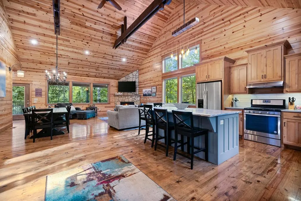 Photo 4 — 250 Almond Lane, Broken Bow, OK 74728
