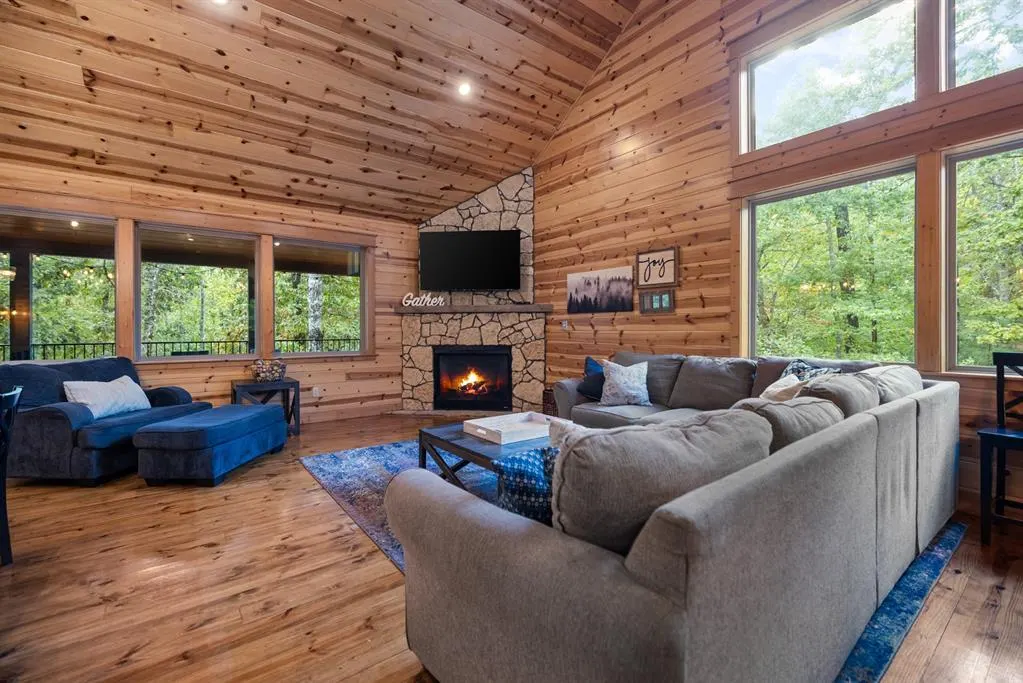 Photo 13 — 250 Almond Lane, Broken Bow, OK 74728