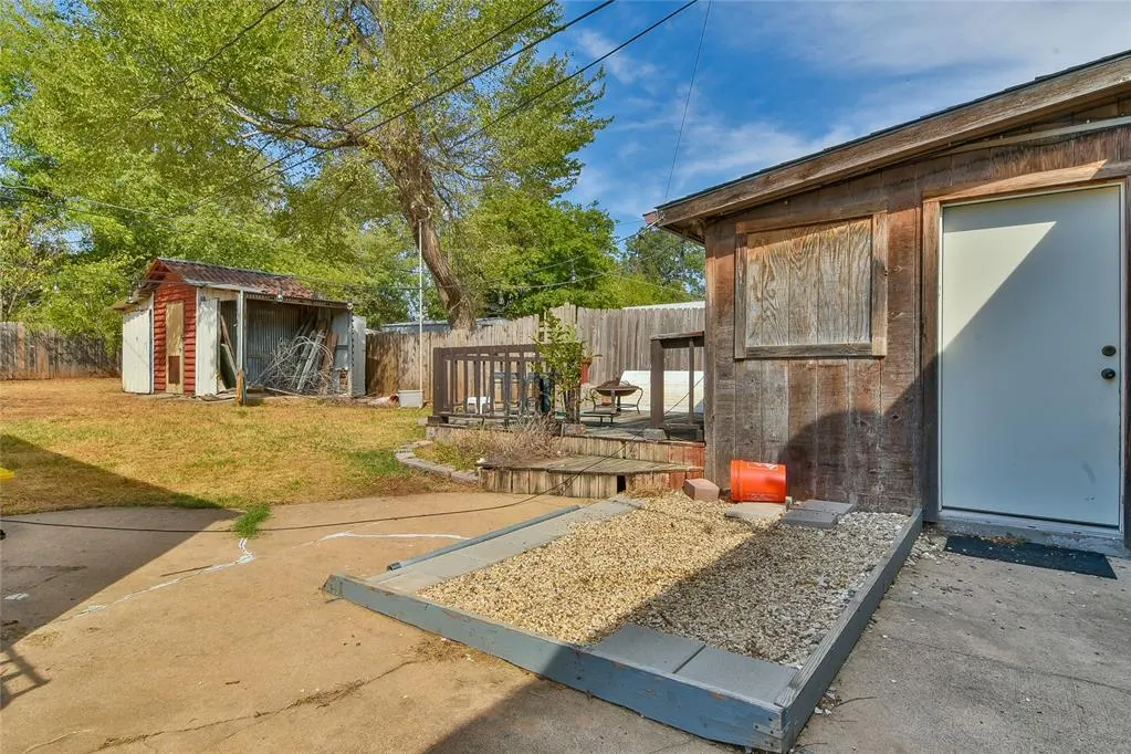 Photo 21 — 1001 N Tabor Avenue, Oklahoma City, OK 73107