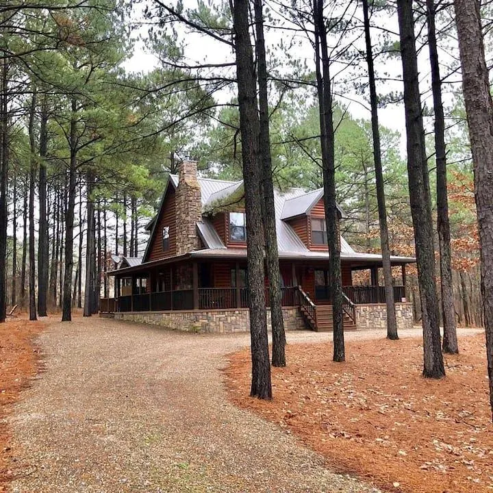 Front exterior — 78 Hemlock Grove Road, Broken Bow, OK 74728