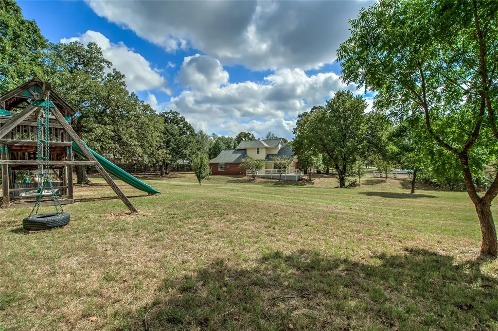 Photo 7 — 501 Pleasant Oaks Circle, Edmond, OK 73034