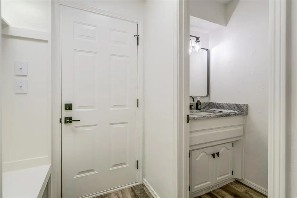 Photo 14 — 501 Pleasant Oaks Circle, Edmond, OK 73034