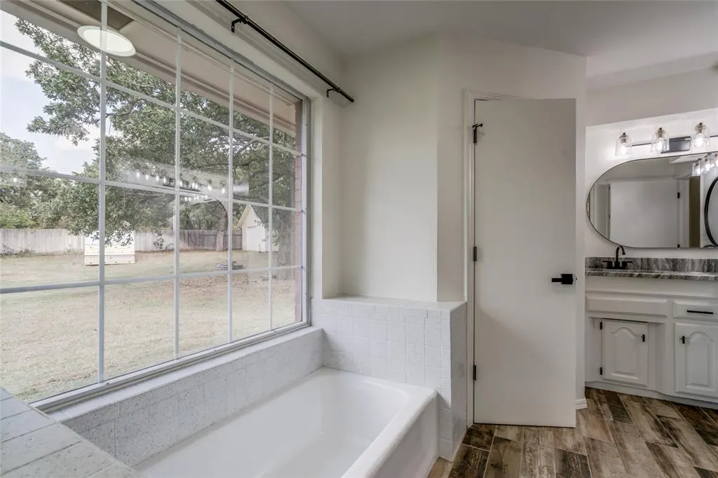 Photo 28 — 501 Pleasant Oaks Circle, Edmond, OK 73034