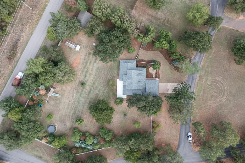 Photo 45 — 501 Pleasant Oaks Circle, Edmond, OK 73034