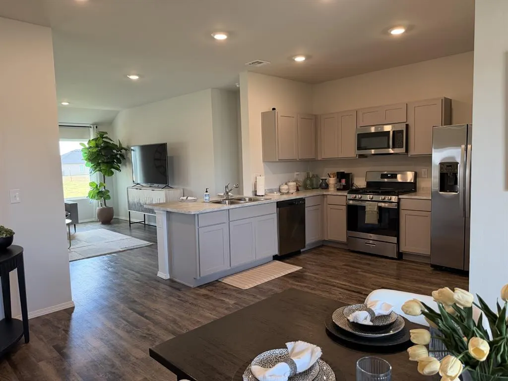 Photo 3 — 13405 Juneberry Drive, McLoud, OK 74851