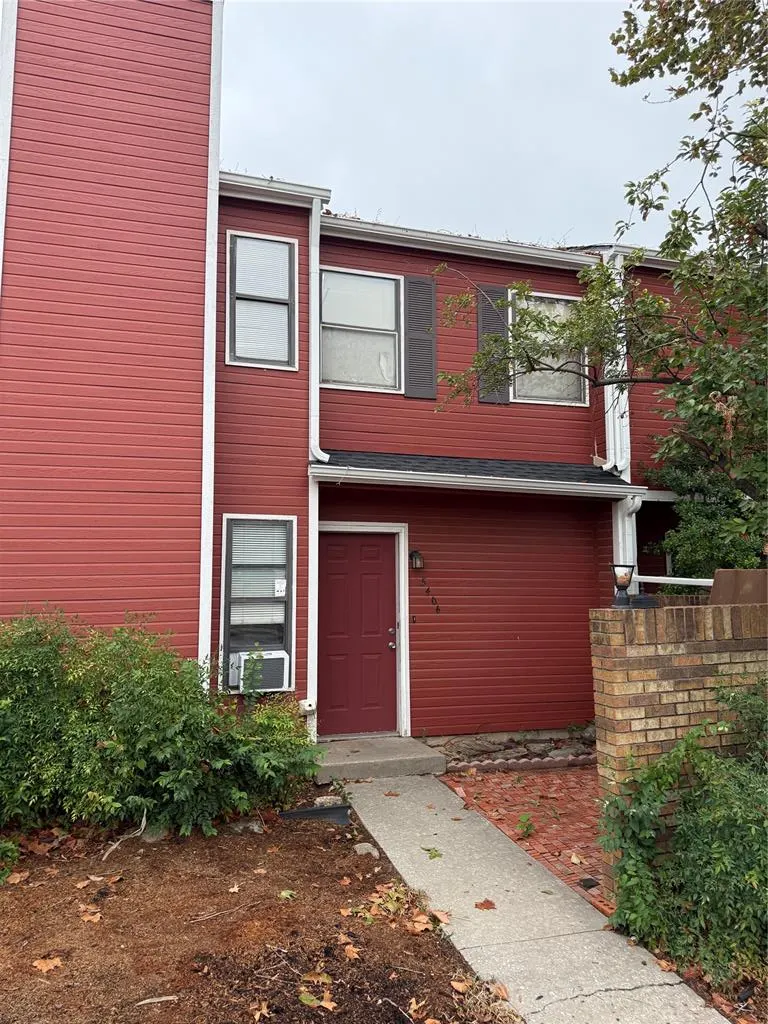 Front exterior — 5406 Peachtree Drive, Warr Acres, OK 73122