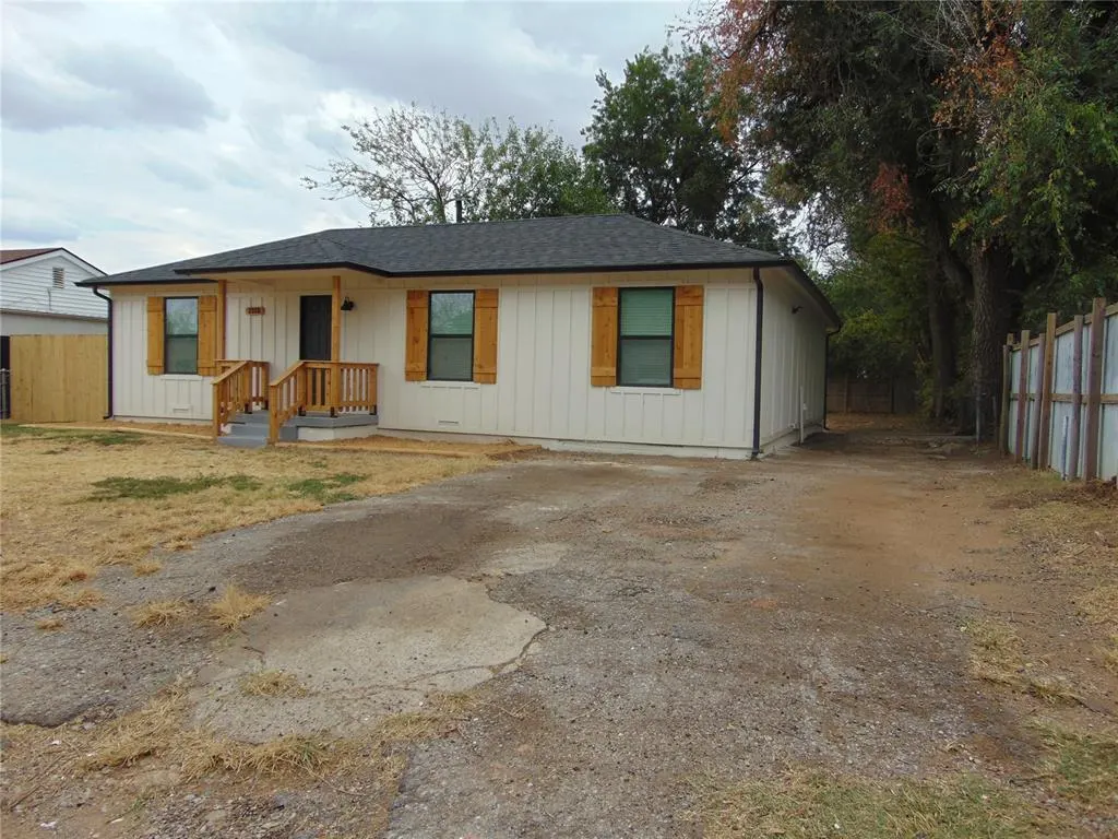 Photo 2 — 3932 SE 11th Street, Del City, OK 73115
