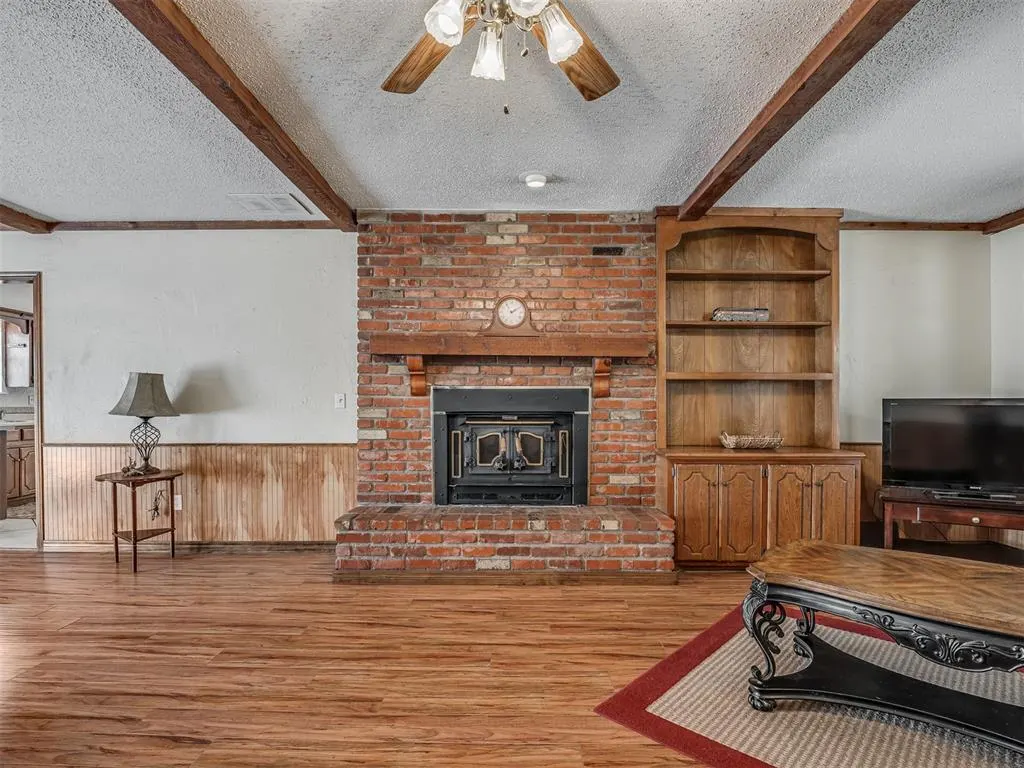 Photo 6 — 15070 Tomahawk Drive, Yukon, OK 73099