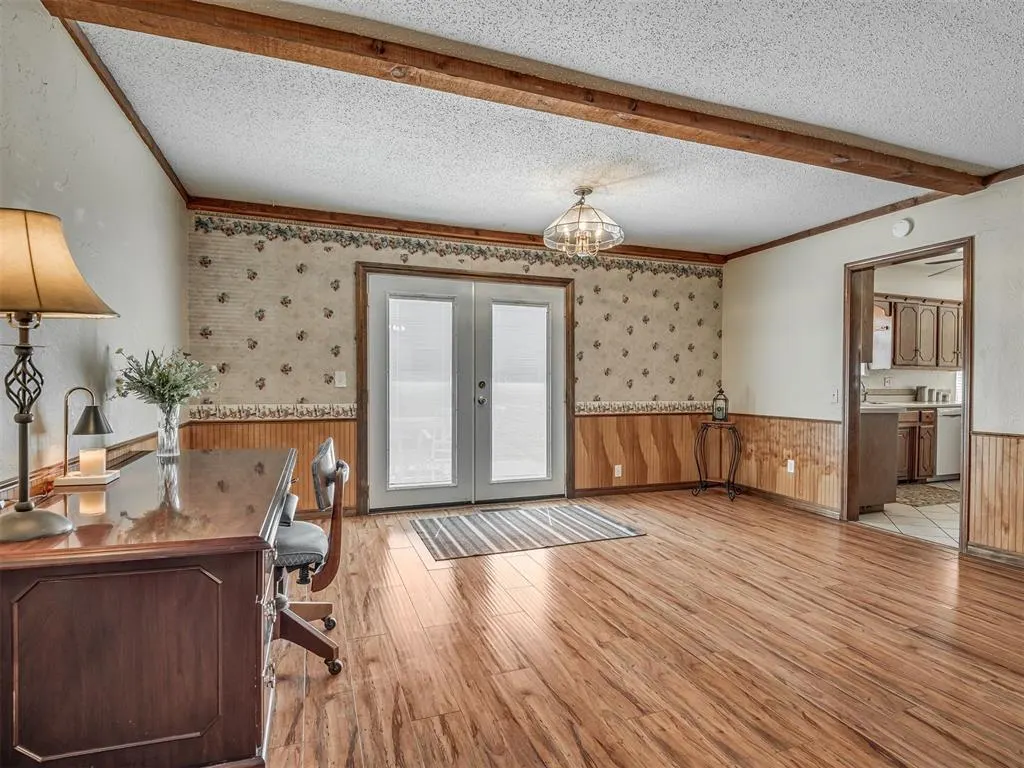 Photo 10 — 15070 Tomahawk Drive, Yukon, OK 73099