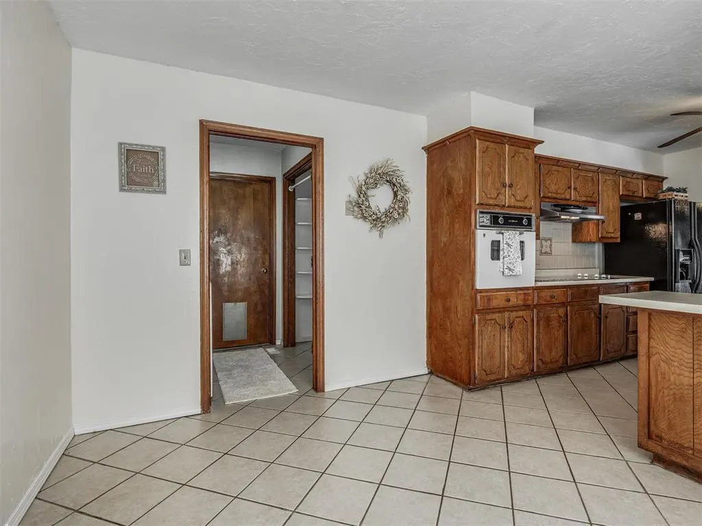 Photo 17 — 15070 Tomahawk Drive, Yukon, OK 73099