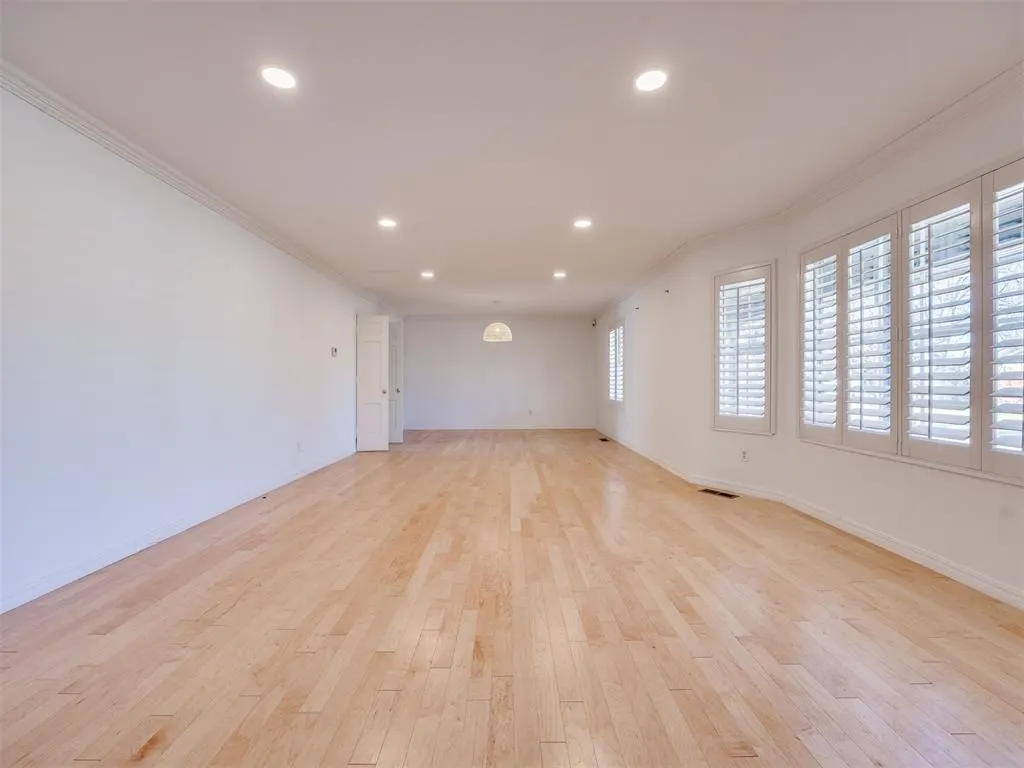 Photo 6 — 3024 Middlesex Drive, Oklahoma City, OK 73120