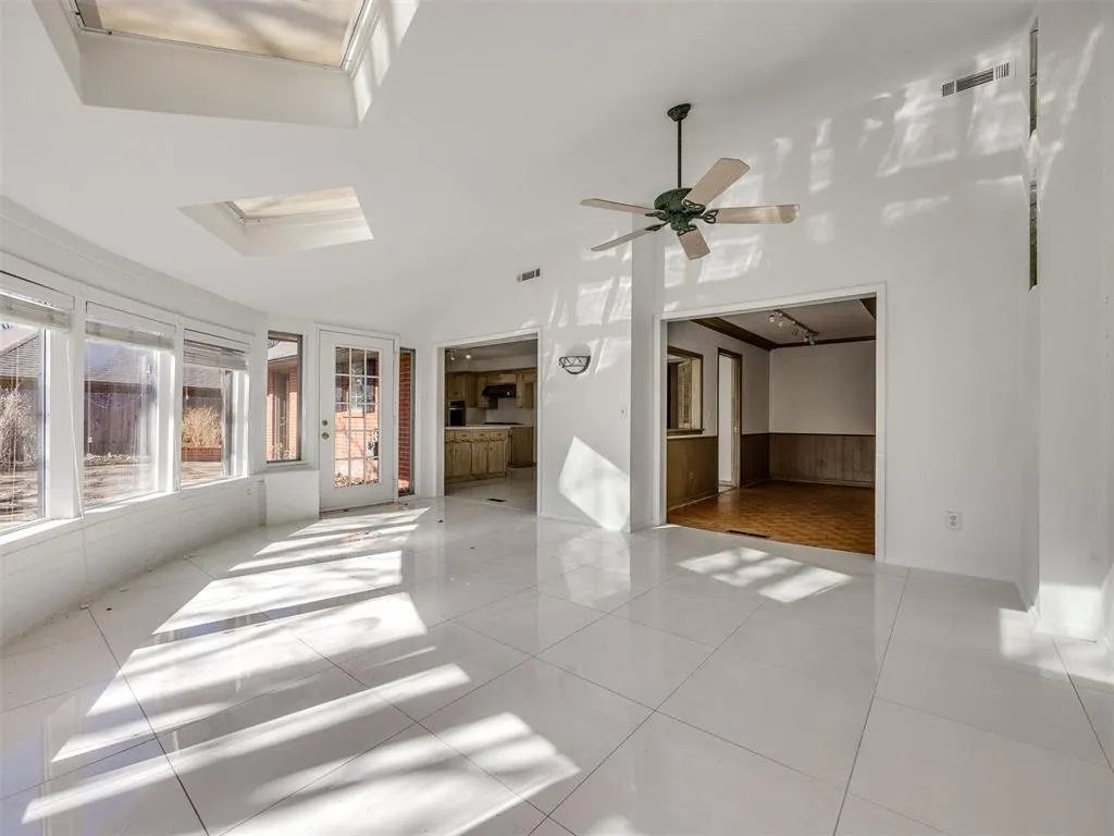 Photo 14 — 3024 Middlesex Drive, Oklahoma City, OK 73120