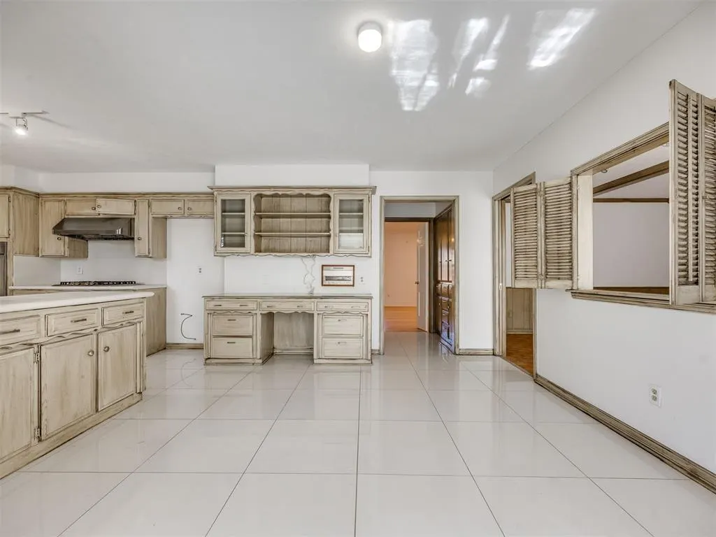 Photo 15 — 3024 Middlesex Drive, Oklahoma City, OK 73120