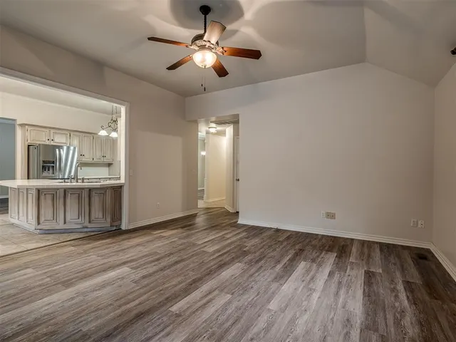 Photo 7 — 709 N Creek Drive, Edmond, OK 73034