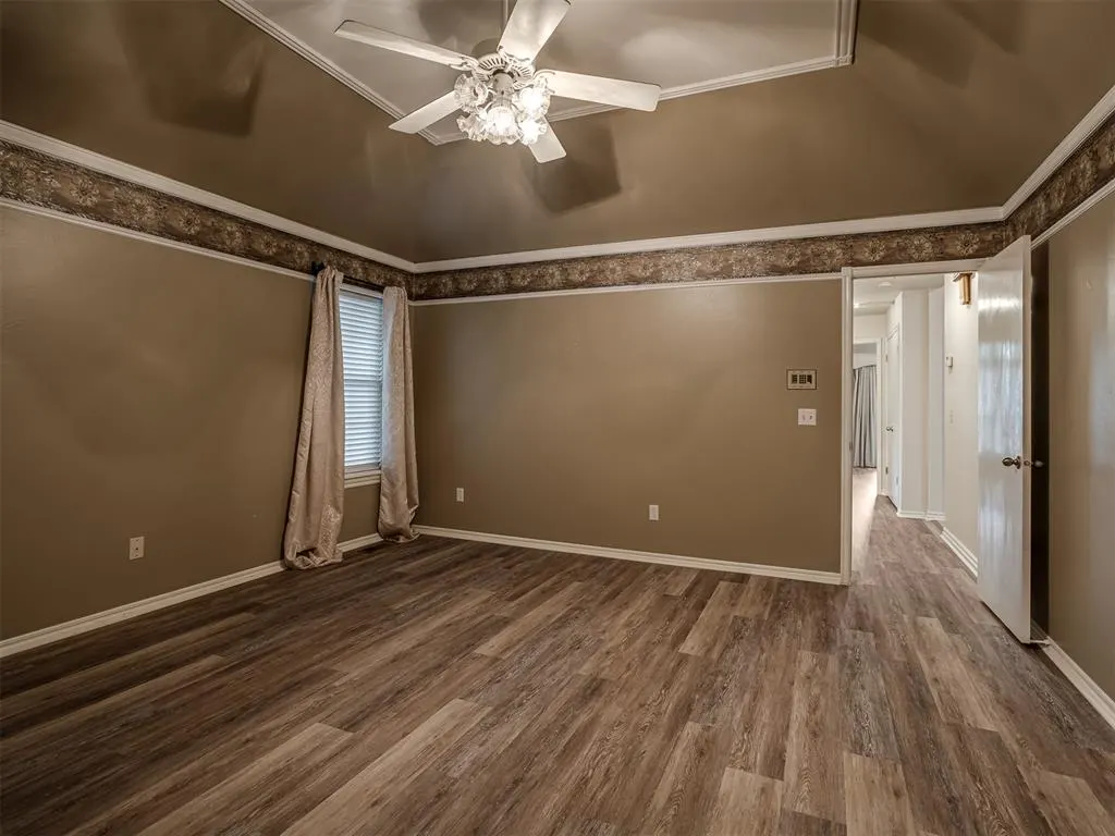 Photo 14 — 709 N Creek Drive, Edmond, OK 73034
