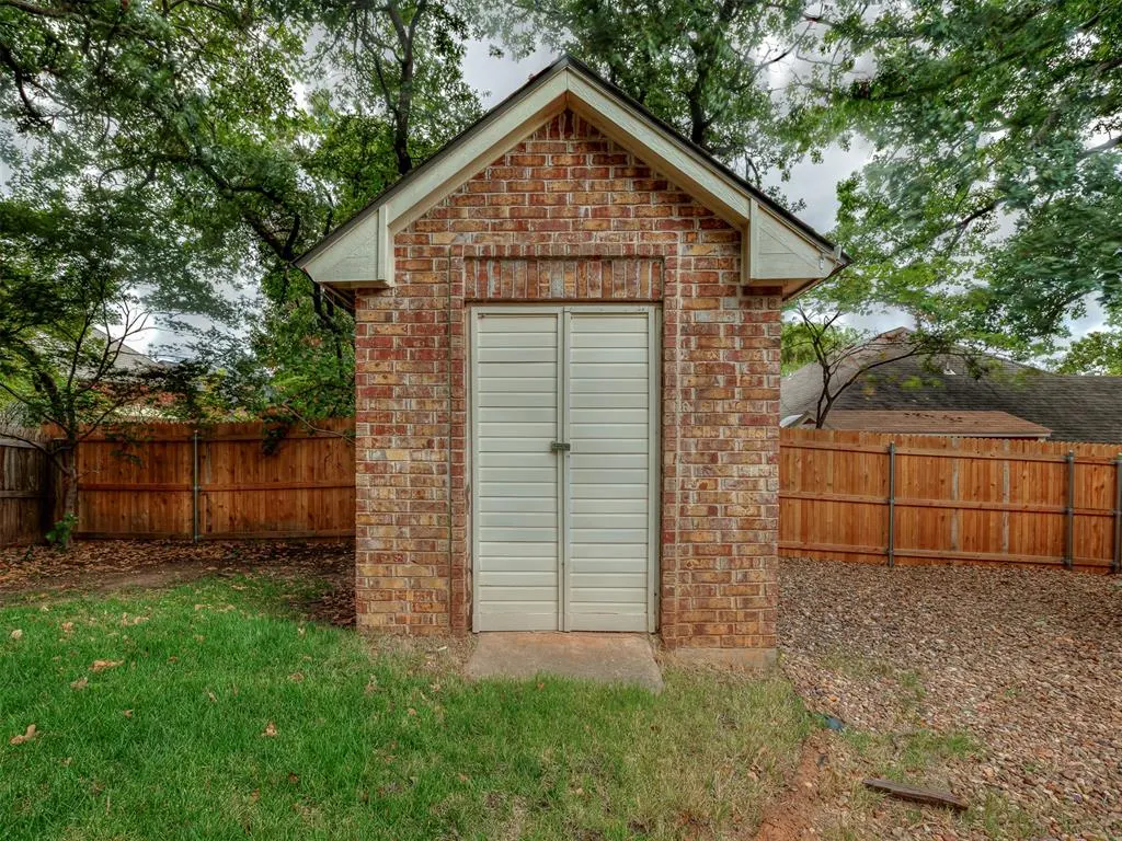 Photo 32 — 709 N Creek Drive, Edmond, OK 73034