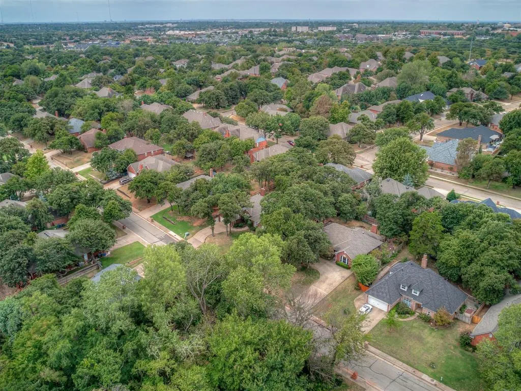 Photo 38 — 709 N Creek Drive, Edmond, OK 73034