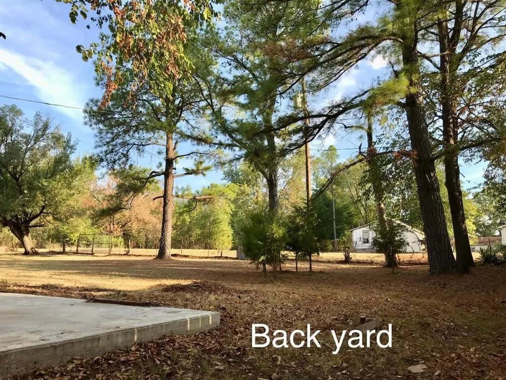 Photo 3 — 411 E Hickory Street, Holdenville, OK 74848